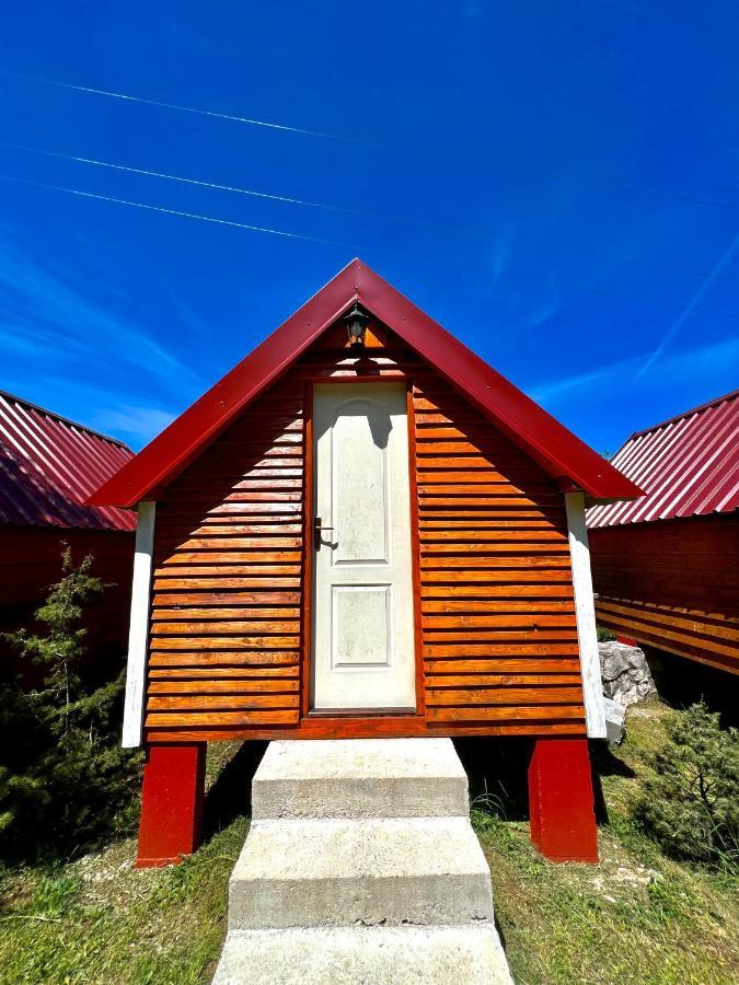Vikendica,Bungalovi Lipska Pecina Cetinje Dış mekan fotoğraf