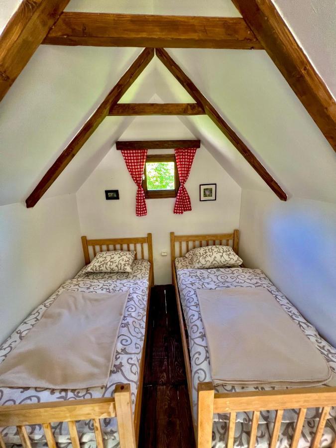 Vikendica,Bungalovi Lipska Pecina Cetinje Dış mekan fotoğraf