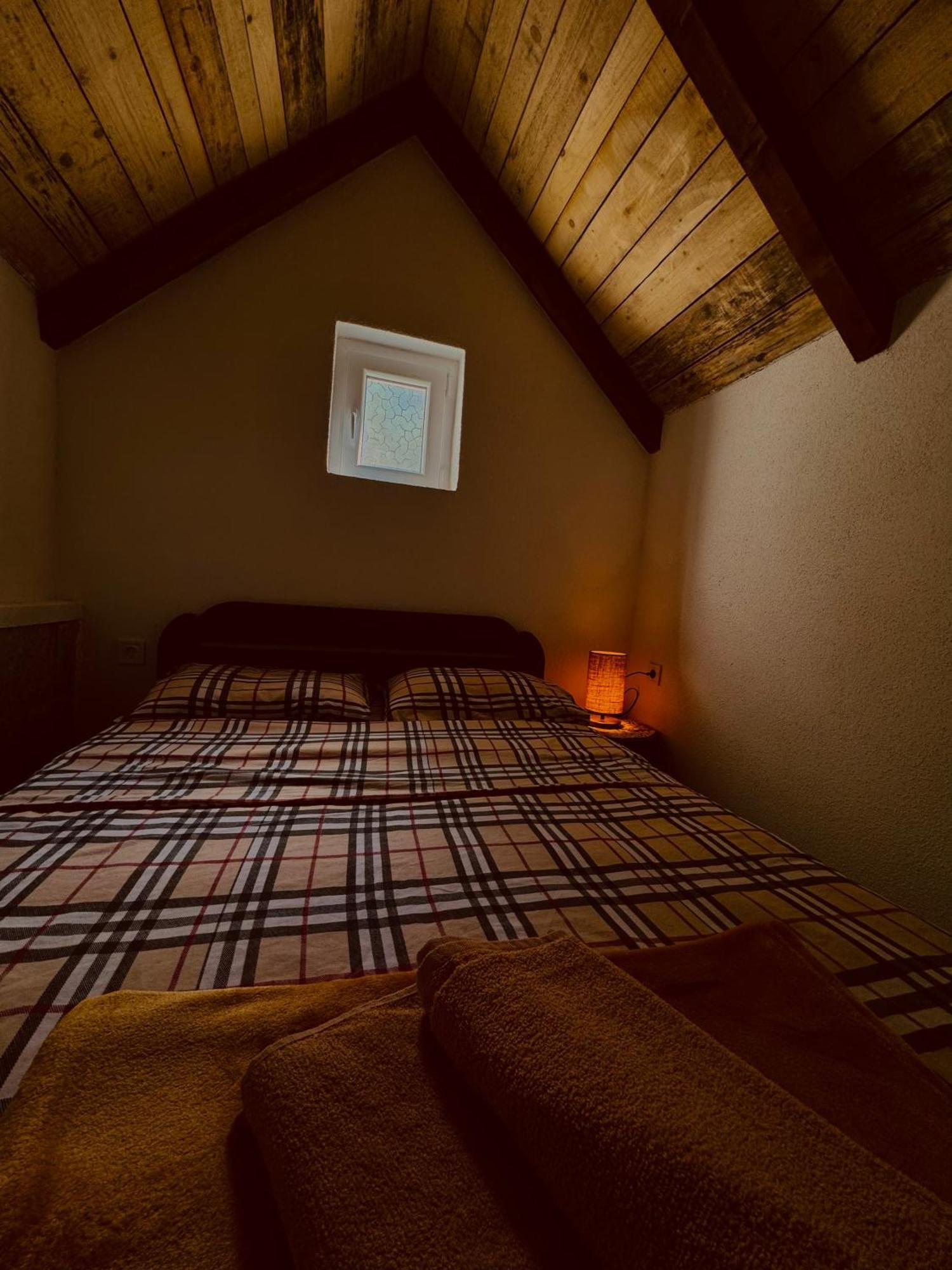 Vikendica,Bungalovi Lipska Pecina Cetinje Dış mekan fotoğraf