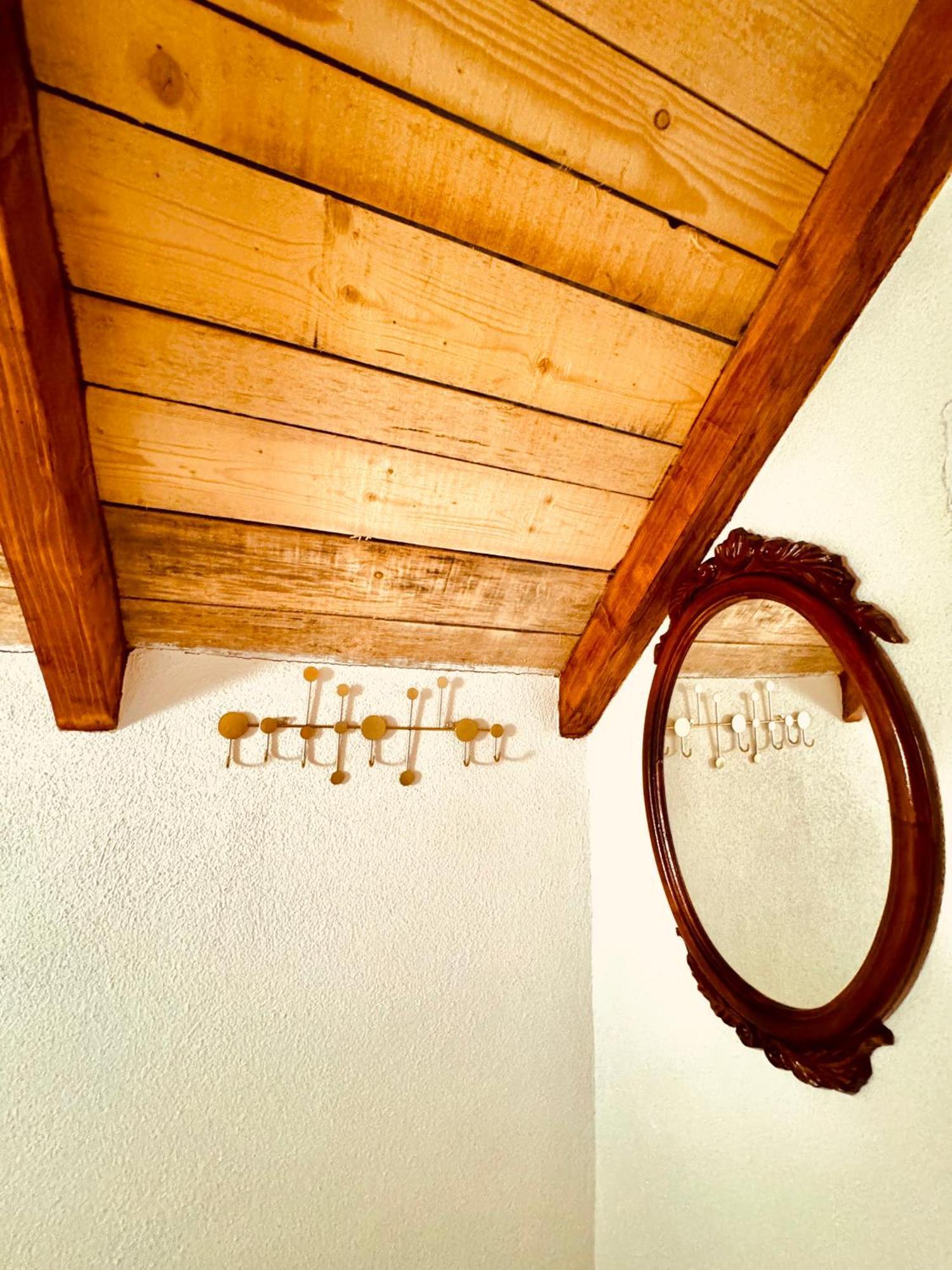 Vikendica,Bungalovi Lipska Pecina Cetinje Dış mekan fotoğraf
